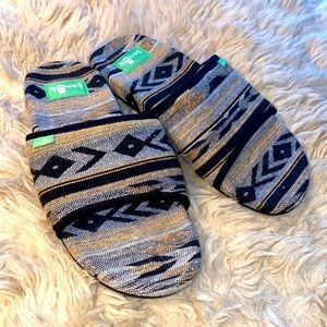 Sanuk Black & Tan Furreal Slides